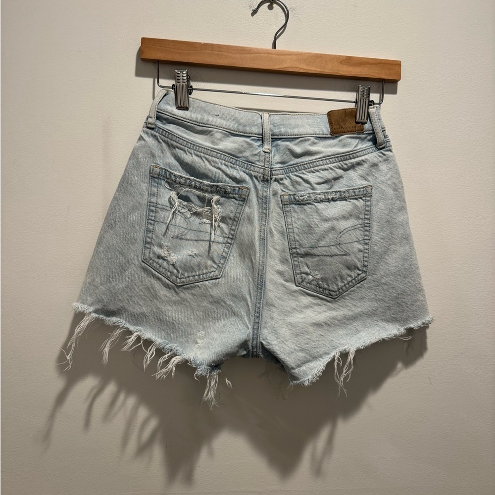 American Eagle High Rise Boyfriend Distressed Shorts - Picture 4 of 7